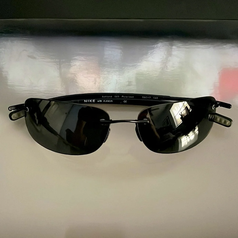 Nike Flexon Ashland Polarized Rimless Sunglasses with Case - AS IS